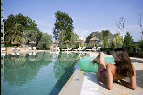 holiday in Ariti Grand