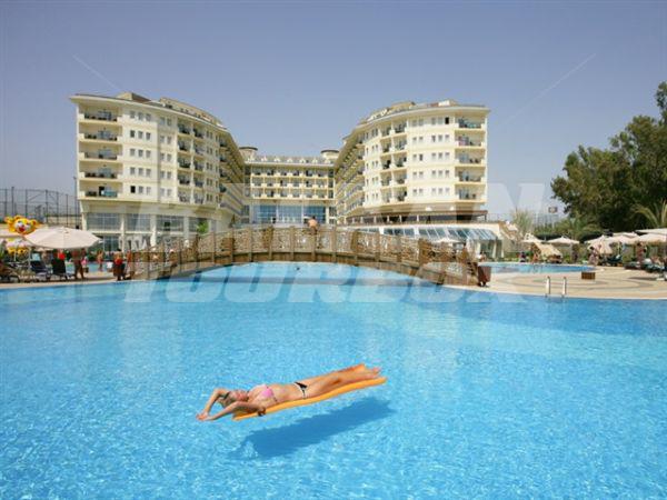 почивка в Mukarnas Spa Resort