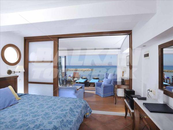 holiday in Knossos Beach Bungalows and Suites