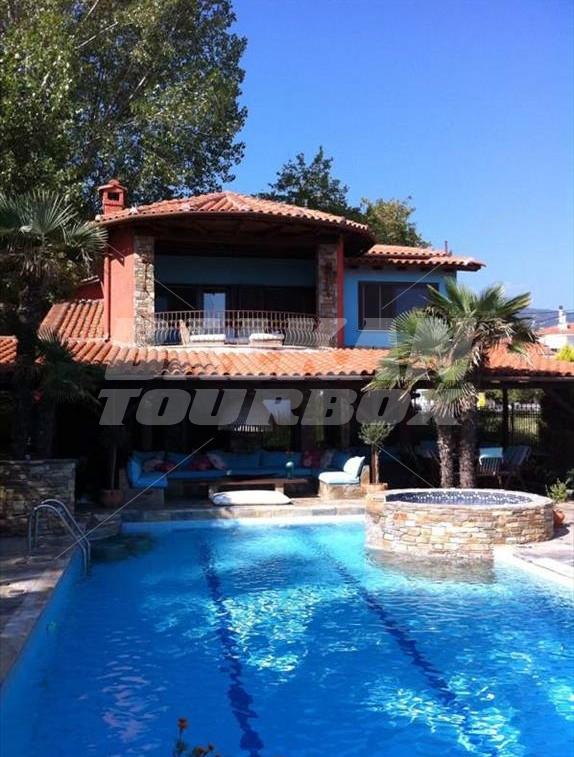 holiday in  Platamonas - villa 01, 6 bedrooms