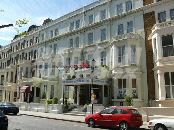 почивка в  Mowbray Court