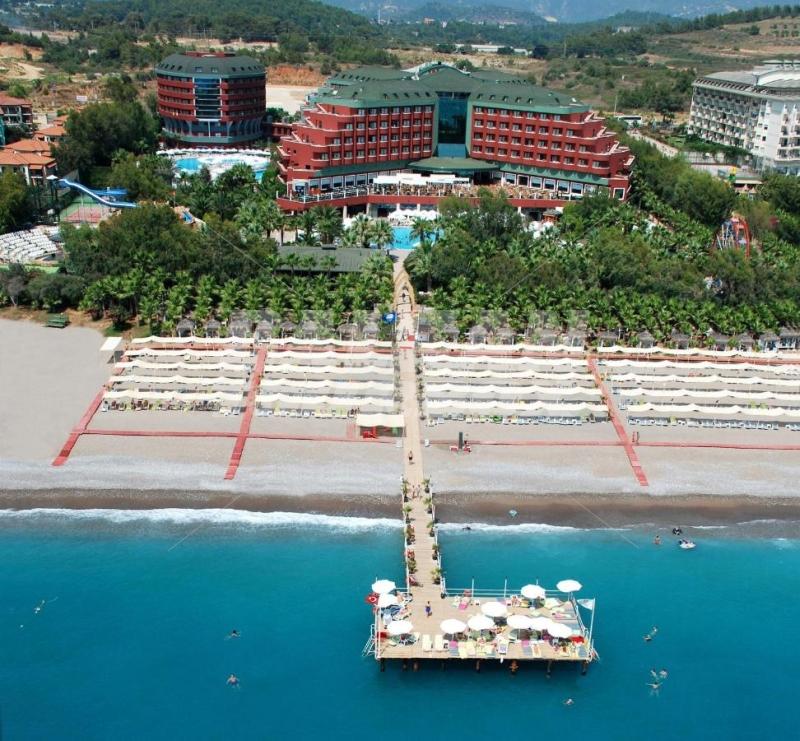 почивка в  Delphin Deluxe Resort