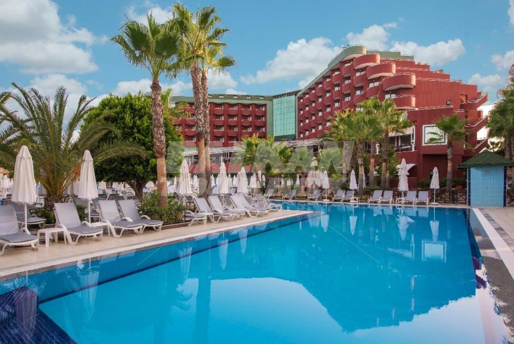 почивка в Delphin Deluxe Resort