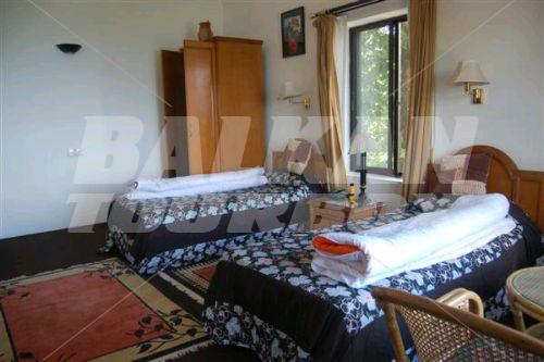 holiday in Mirabelle