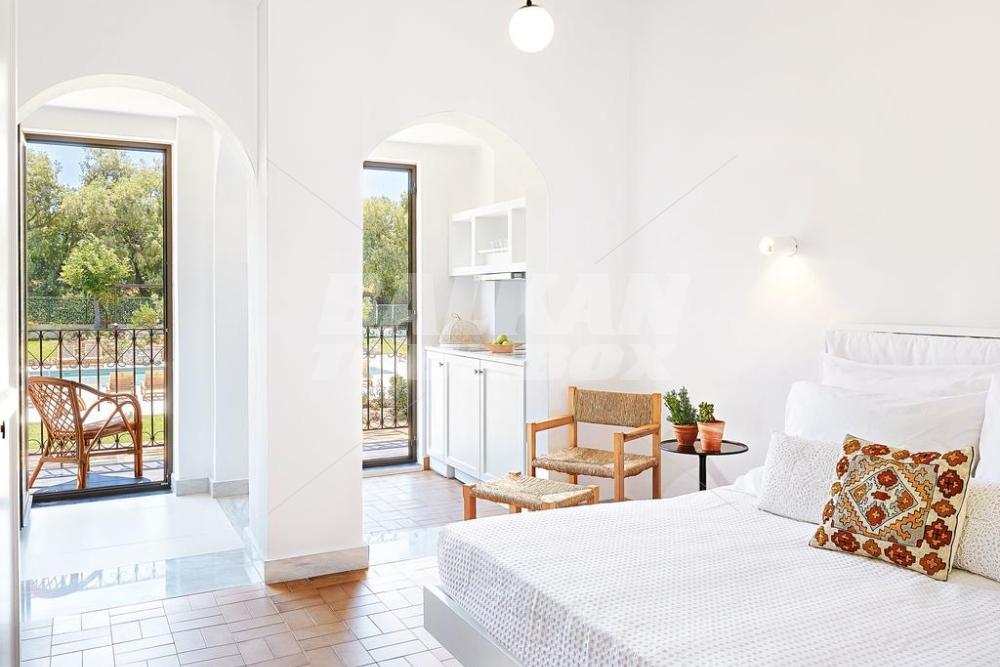 holiday in Villa Oliva by Grecotel