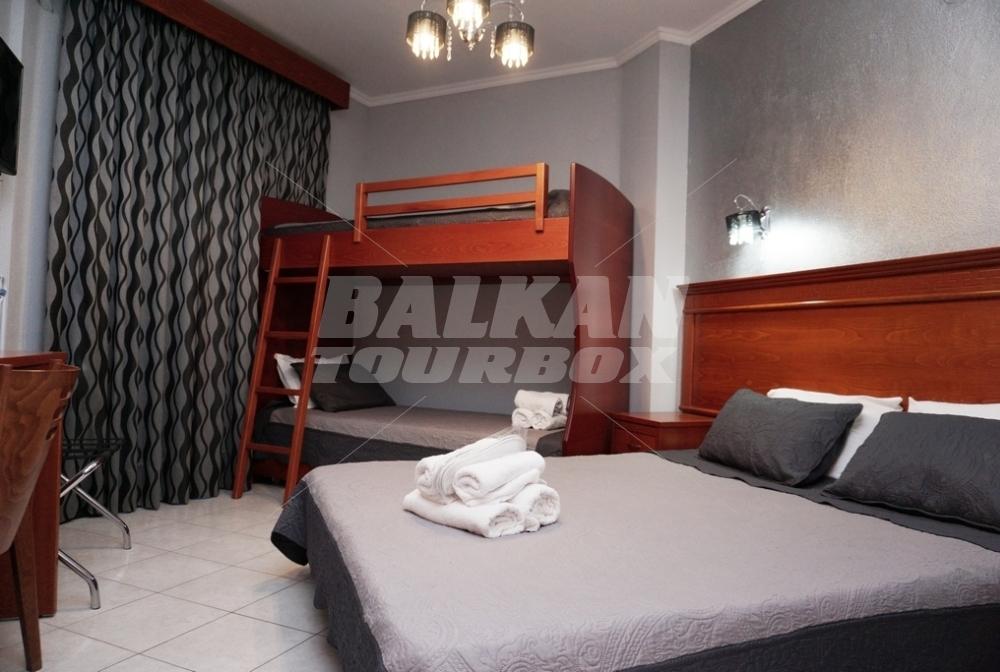holiday in Villa Paradise