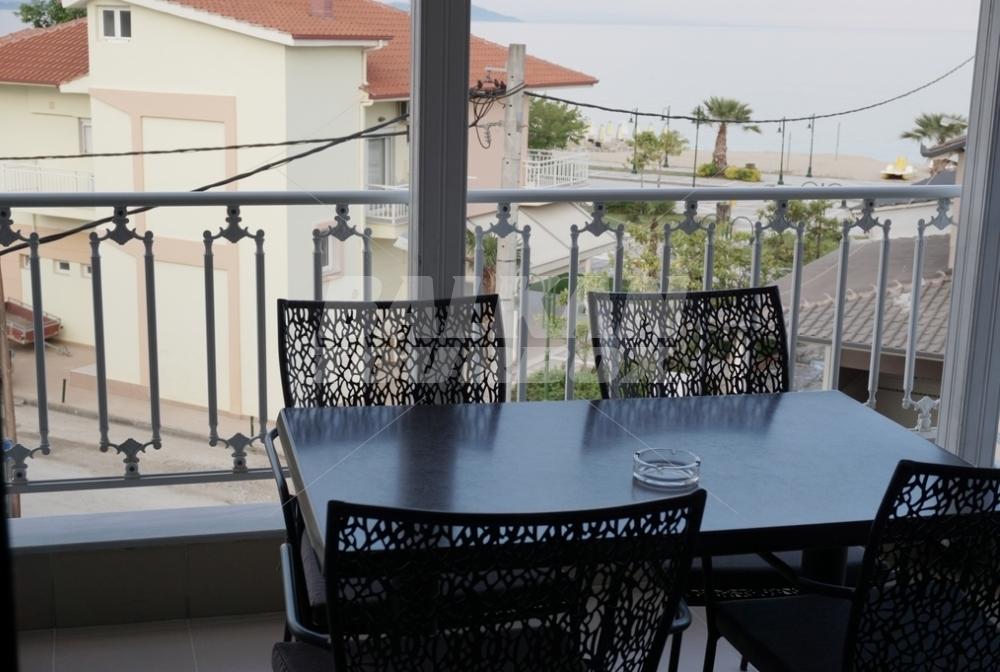 holiday in Villa Paradise