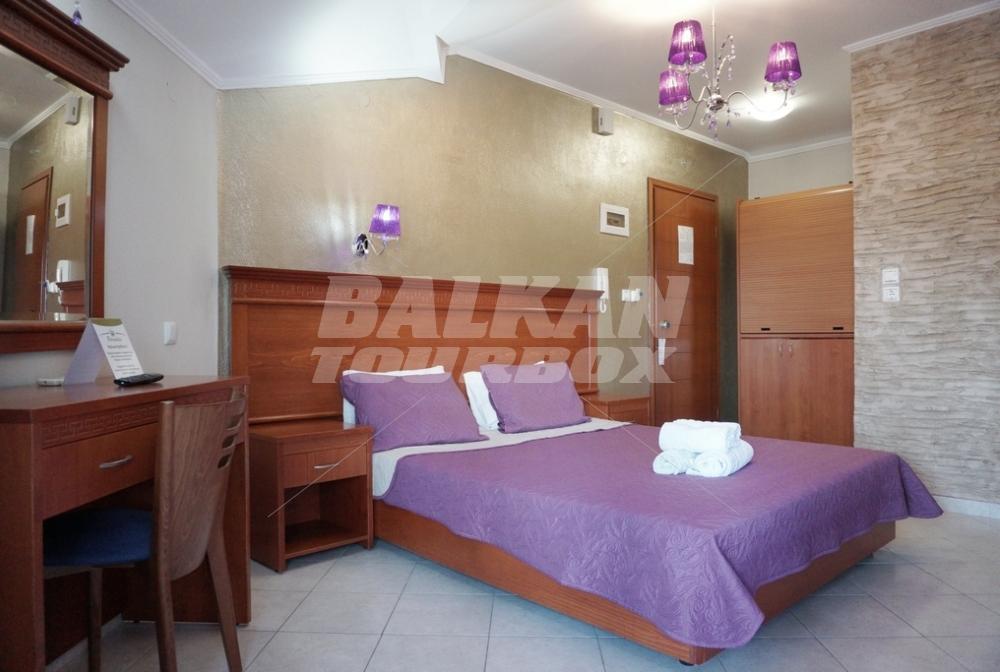 holiday in Villa Paradise