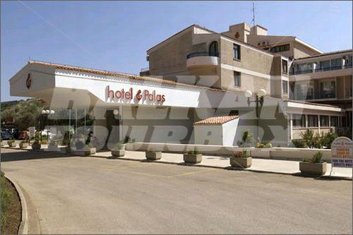 holiday in Palas