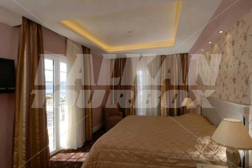 holiday in Nafsika Palace