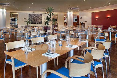 почивка в Holiday Inn Coventry M6 JCT2