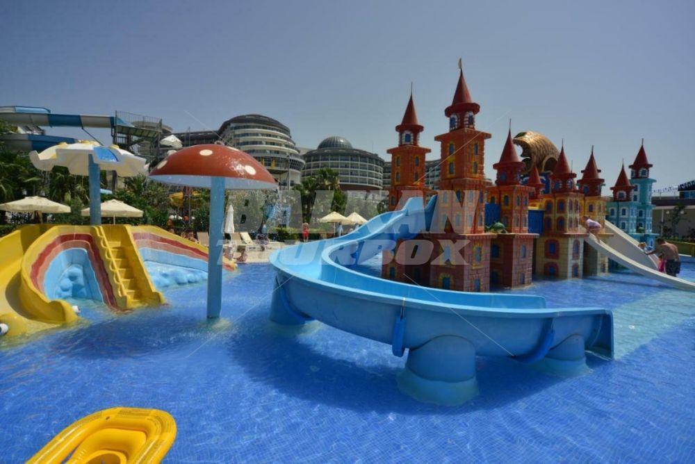 почивка в Sea Planet Resort and Spa