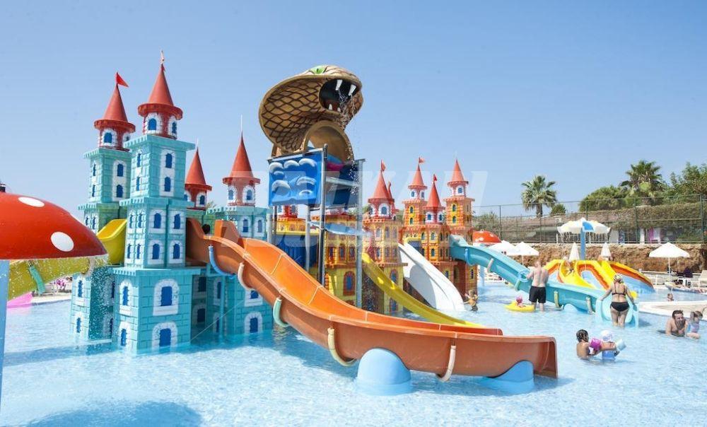 почивка в Sea Planet Resort and Spa