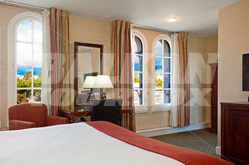 почивка в Holiday Inn Express Santa Barbara