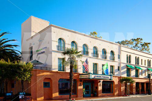 почивка в  Holiday Inn Express Santa Barbara