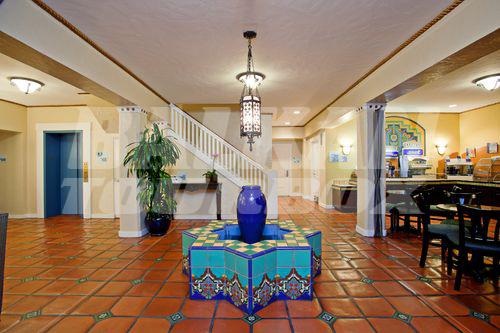 почивка в Holiday Inn Express Santa Barbara