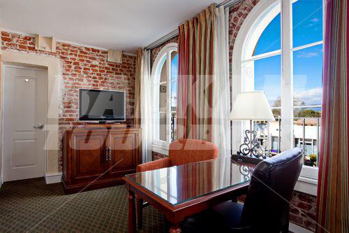 почивка в Holiday Inn Express Santa Barbara