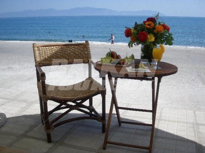 почивка в Maneas Beach