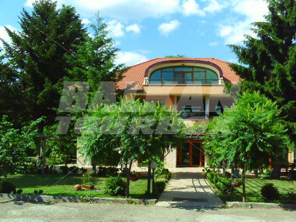 почивка в Бунгала Хиподрума