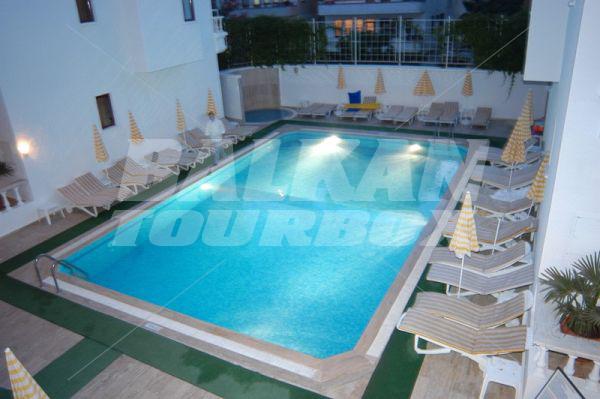 holiday in Renda Suits