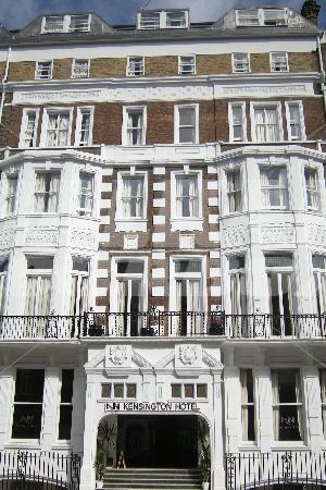 почивка в Avni Kensington