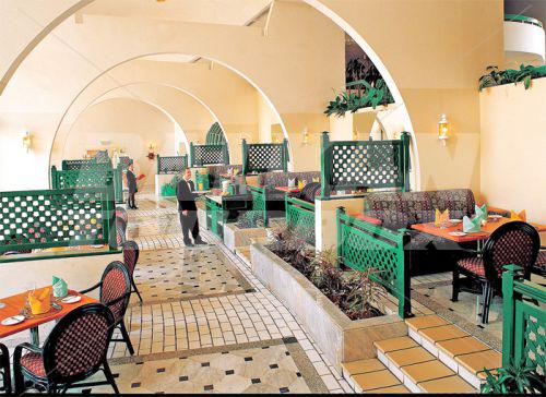 почивка в Golden Tulip Al Jazira Hotel & Resort
