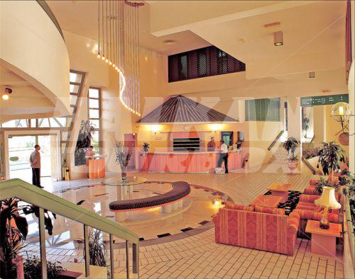 почивка в Golden Tulip Al Jazira Hotel & Resort