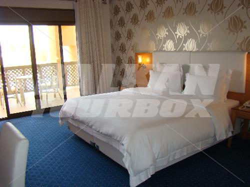 почивка в Golden Tulip Al Jazira Hotel & Resort