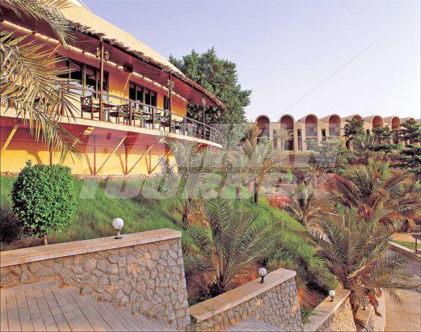 почивка в Golden Tulip Al Jazira Hotel & Resort