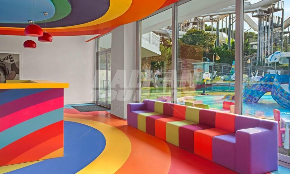 holiday in Club Marvy by Paloma
