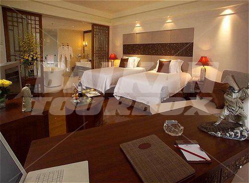 holiday in Crowne Plaza