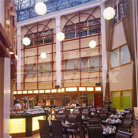holiday in Crowne Plaza