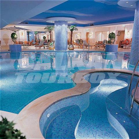 holiday in Crowne Plaza