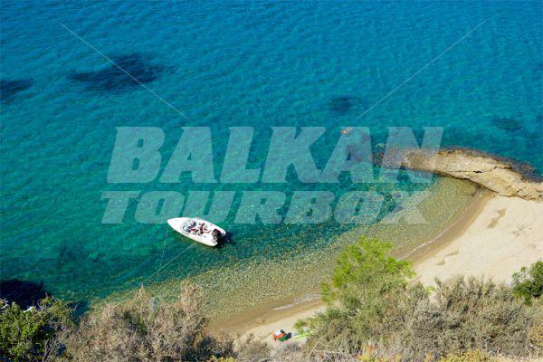 holiday in Kamari Beach