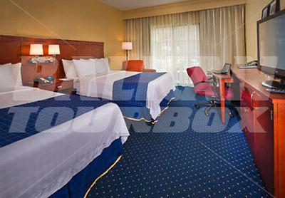 почивка в Courtyard by Marriott Charlotte SouthPark