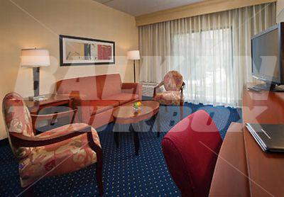 почивка в Courtyard by Marriott Charlotte SouthPark