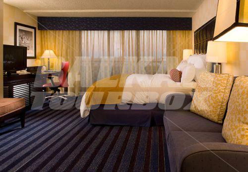 почивка в Renaissance by Marriott Denver