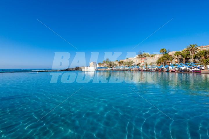 holiday in Alborada Beach Club