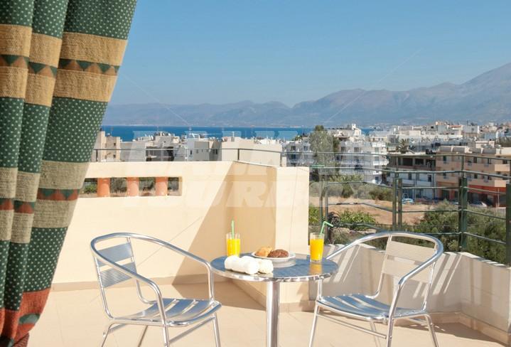 holiday in Apollo Apartments