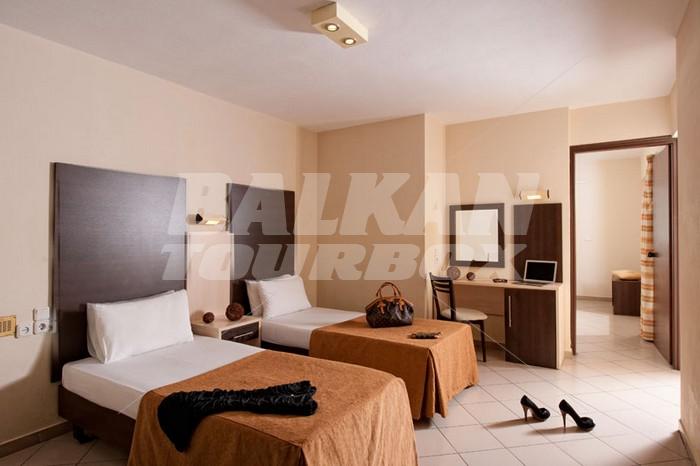 holiday in Apollo Apartments