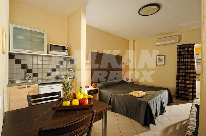 holiday in Apollo Apartments