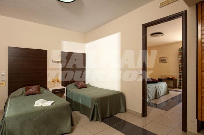 holiday in Apollo Apartments