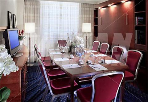 почивка в Courtyard By Marriott Zurich Nord