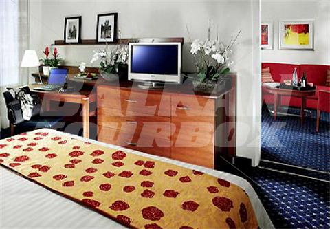 почивка в Courtyard By Marriott Zurich Nord