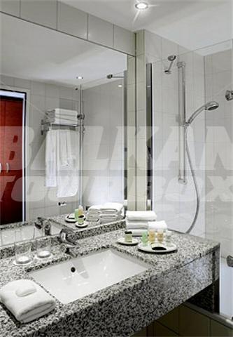 почивка в Courtyard By Marriott Zurich Nord