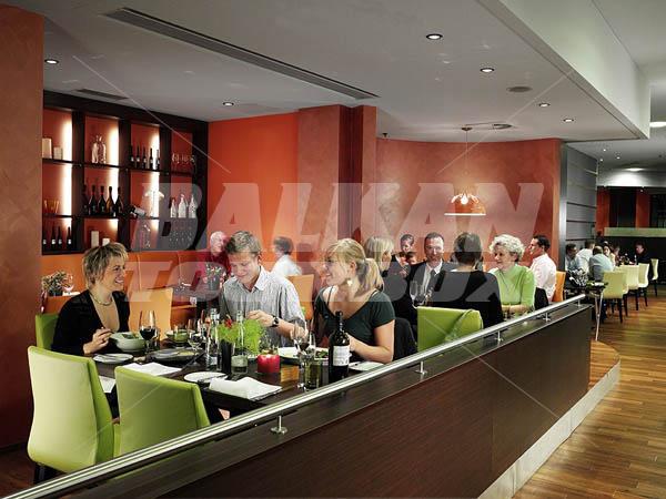 почивка в Courtyard By Marriott Zurich Nord