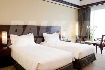 holiday in Sofitel Philippines Plaza