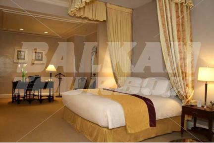 holiday in Sofitel Philippines Plaza