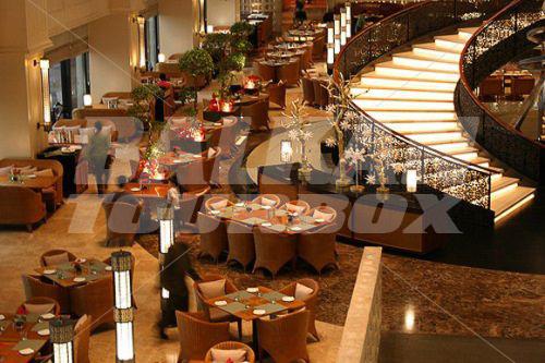 holiday in Sofitel Philippines Plaza