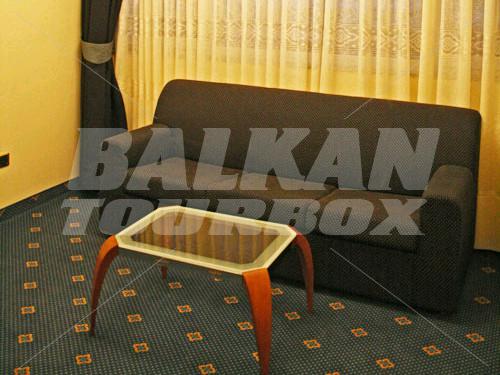 holiday in Continental Vore Tirana